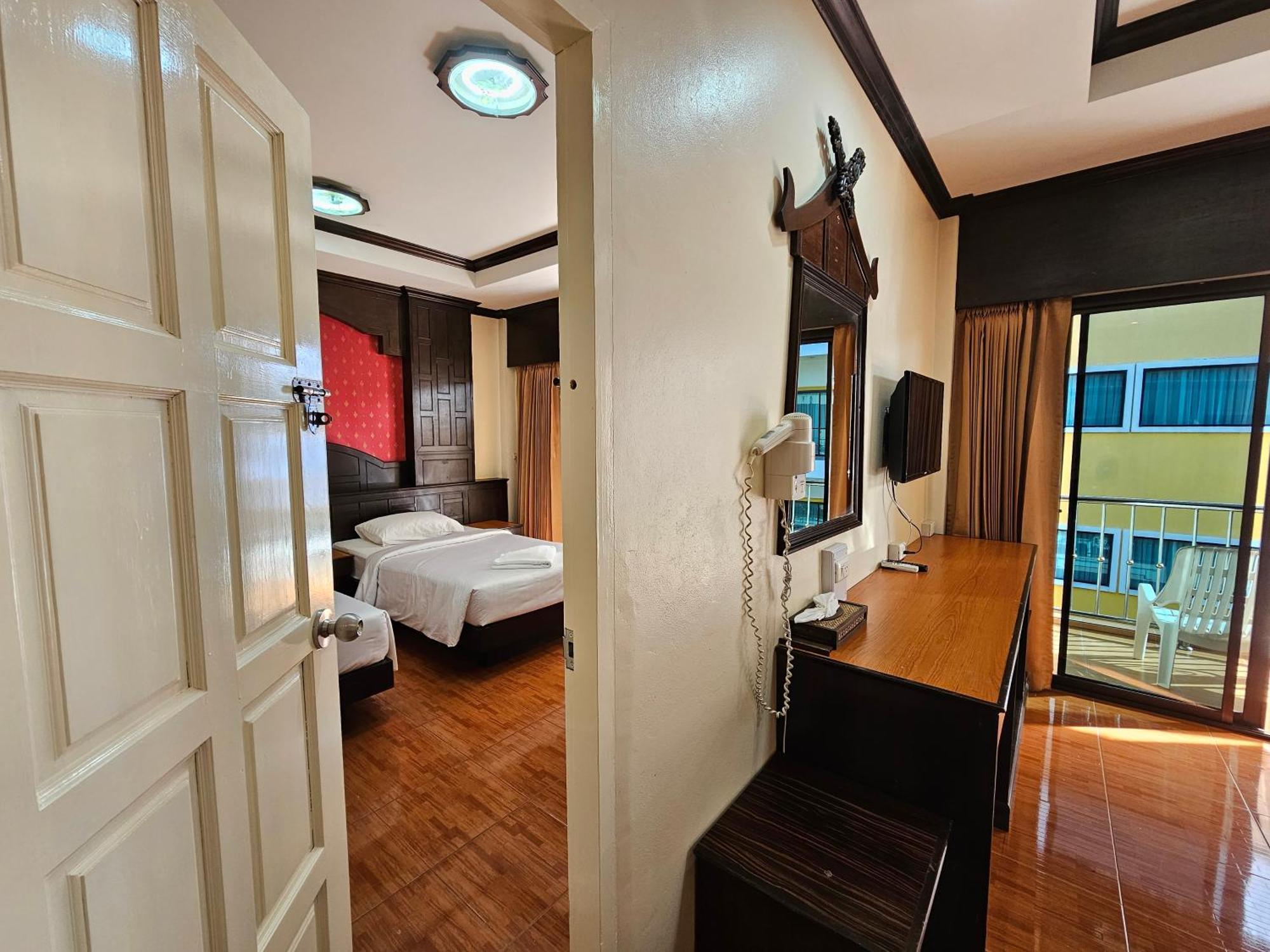 Nanai 2 Residence Patong Phuket Экстерьер фото